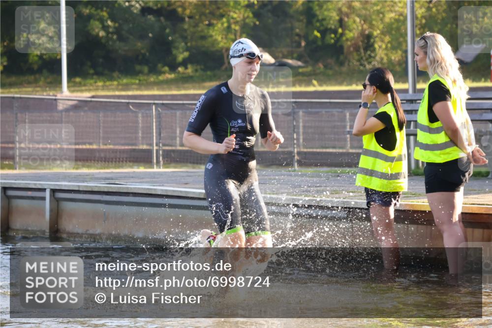08.09.2024 - Stadtparktriathlon Luisa Fischer http://msf.ph/oto/6998724 08.09.2024 09:09:12 Schwimmen 146, 160, 162, 166 meine-sportfotos.de