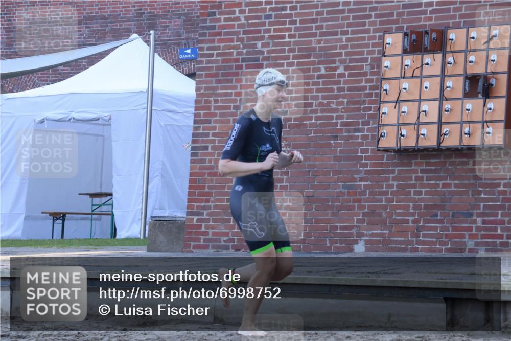 08.09.2024 - Stadtparktriathlon Luisa Fischer http://msf.ph/oto/6998752 08.09.2024 09:09:15 Schwimmen 146, 160, 166 meine-sportfotos.de