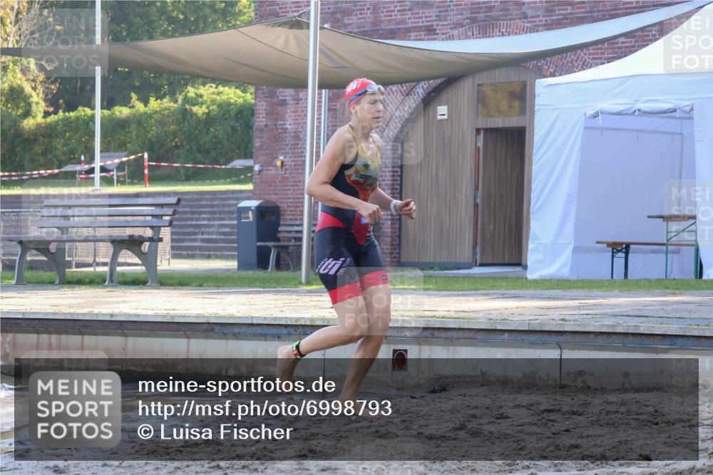 08.09.2024 - Stadtparktriathlon Luisa Fischer http://msf.ph/oto/6998793 08.09.2024 09:09:20 Schwimmen 146, 160, 166 meine-sportfotos.de