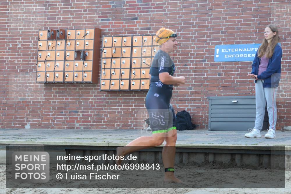 08.09.2024 - Stadtparktriathlon Luisa Fischer http://msf.ph/oto/6998843 08.09.2024 09:10:01 Schwimmen 169, 179 meine-sportfotos.de