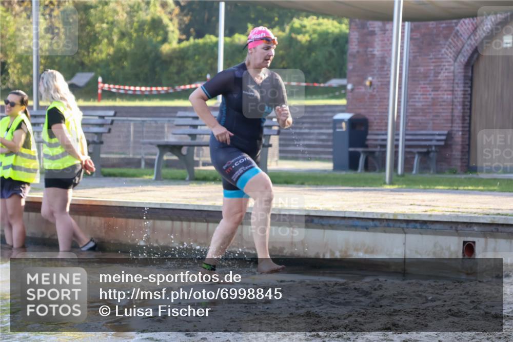08.09.2024 - Stadtparktriathlon Luisa Fischer http://msf.ph/oto/6998845 08.09.2024 09:10:08 Schwimmen 179 meine-sportfotos.de