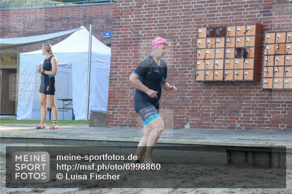 08.09.2024 - Stadtparktriathlon Luisa Fischer http://msf.ph/oto/6998860 08.09.2024 09:10:10 Schwimmen 179 meine-sportfotos.de