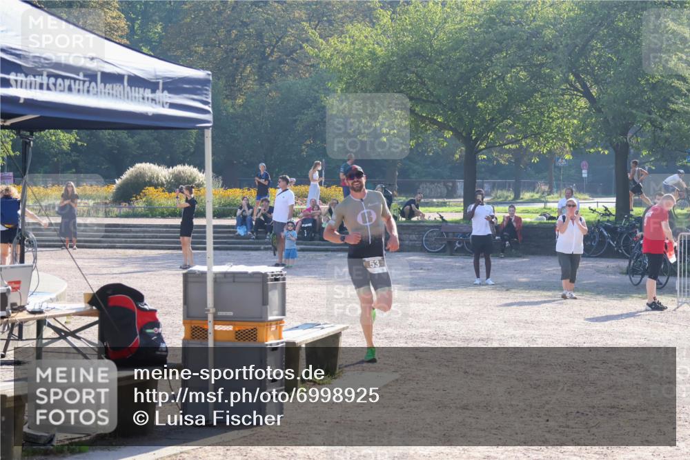 08.09.2024 - Stadtparktriathlon Luisa Fischer http://msf.ph/oto/6998925 08.09.2024 09:31:08 Schwimmen  meine-sportfotos.de