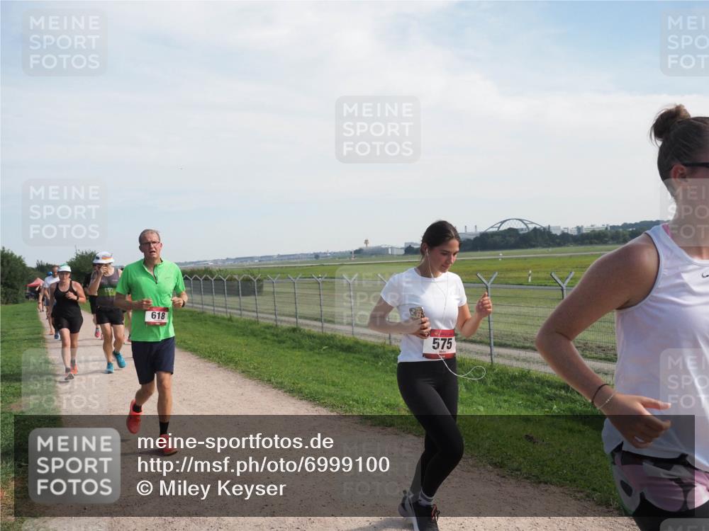 08.09.2024 - Airport Race Miley Keyser http://msf.ph/oto/6999100 08.09.2024 12:21:00 Laufen OLYMPUS, DIGITAL, CAMERA meine-sportfotos.de