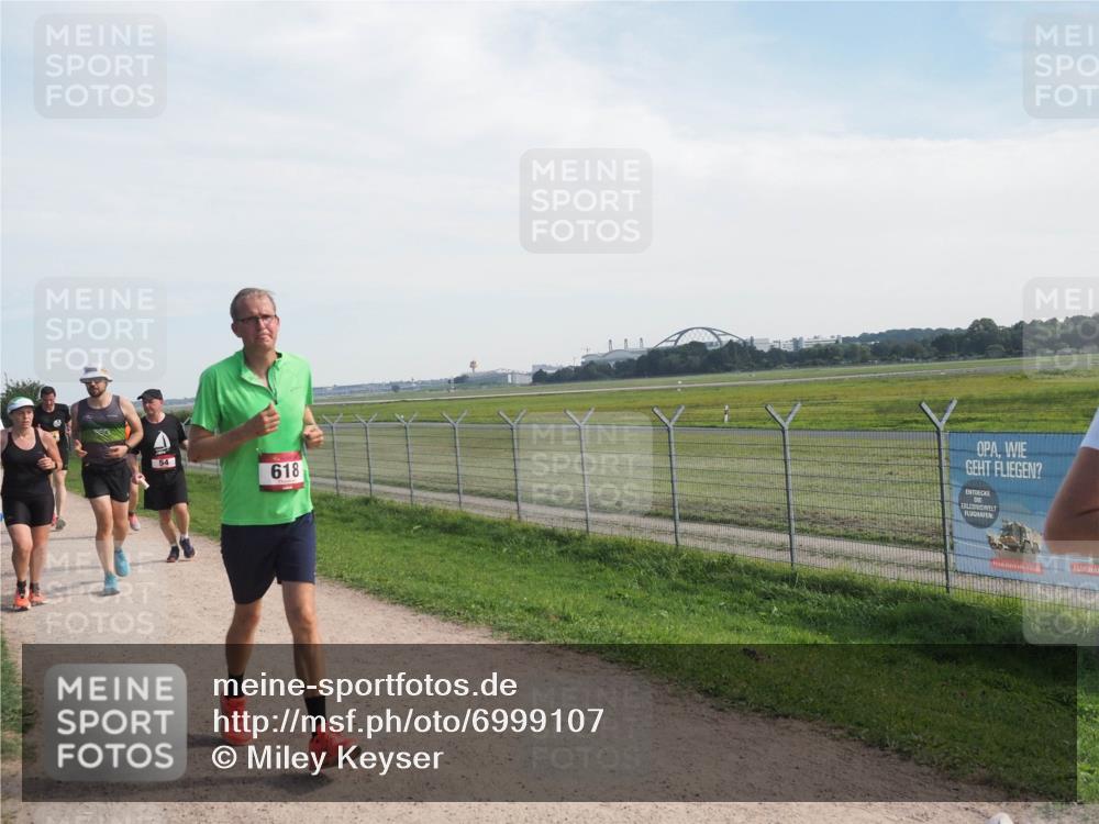 08.09.2024 - Airport Race Miley Keyser http://msf.ph/oto/6999107 08.09.2024 12:21:01 Laufen OLYMPUS, DIGITAL, CAMERA meine-sportfotos.de