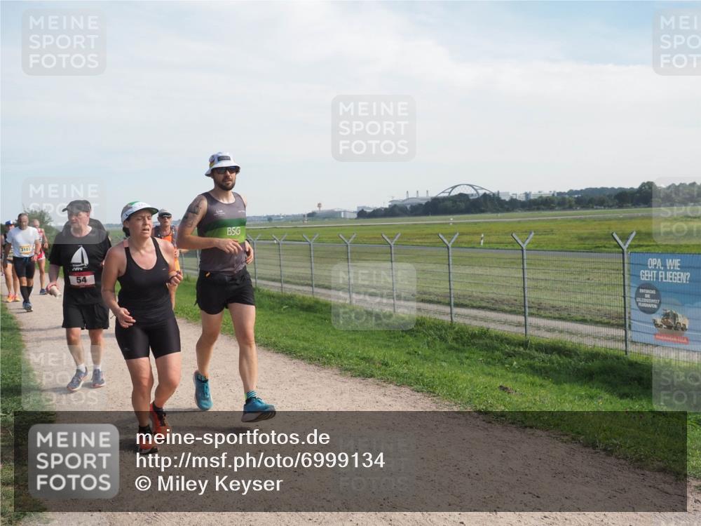 08.09.2024 - Airport Race Miley Keyser http://msf.ph/oto/6999134 08.09.2024 12:21:03 Laufen OLYMPUS, DIGITAL, CAMERA meine-sportfotos.de