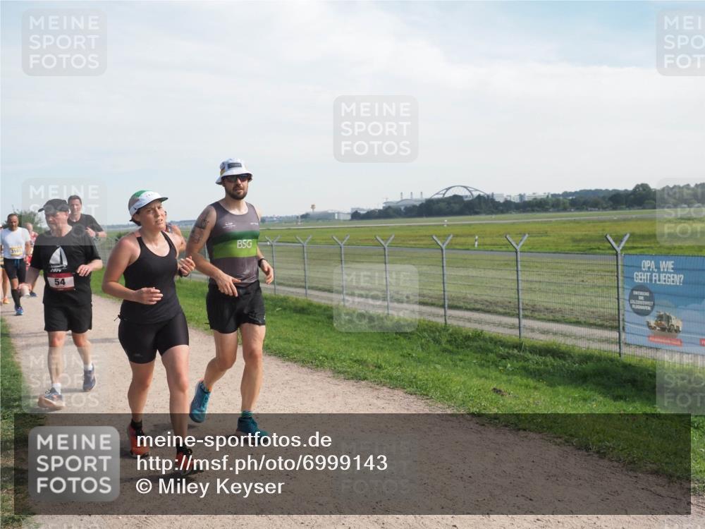 08.09.2024 - Airport Race Miley Keyser http://msf.ph/oto/6999143 08.09.2024 12:21:03 Laufen OLYMPUS, DIGITAL, CAMERA meine-sportfotos.de