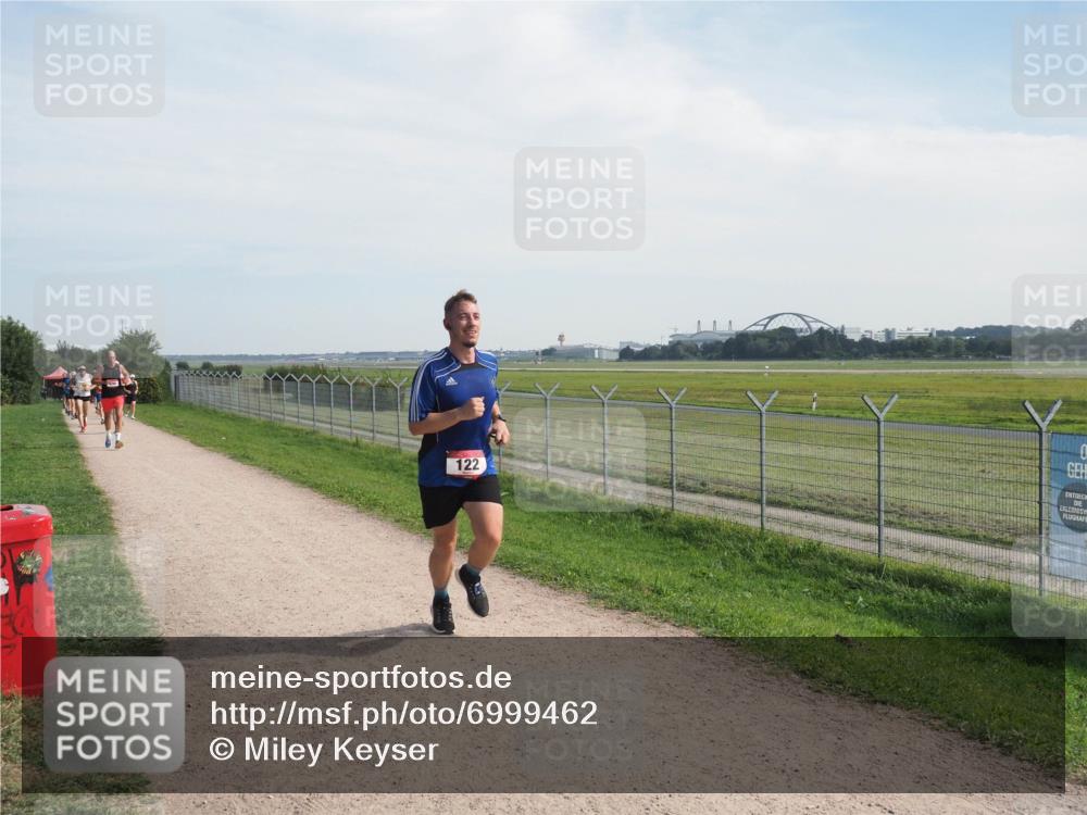 08.09.2024 - Airport Race Miley Keyser http://msf.ph/oto/6999462 08.09.2024 12:21:31 Laufen OLYMPUS, DIGITAL, CAMERA meine-sportfotos.de