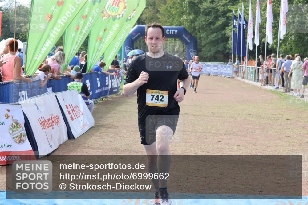 08.09.2024 - Airport Race Strokosch-Dieckow http://msf.ph/oto/6999662 08.09.2024 12:30:45 Ziel 254, 581, 742, 768, 789 meine-sportfotos.de