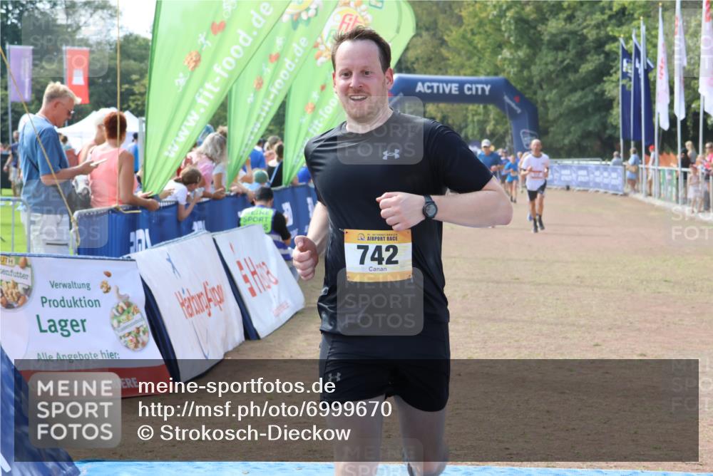 08.09.2024 - Airport Race Strokosch-Dieckow http://msf.ph/oto/6999670 08.09.2024 12:30:45 Ziel 254, 581, 742, 768, 789 meine-sportfotos.de