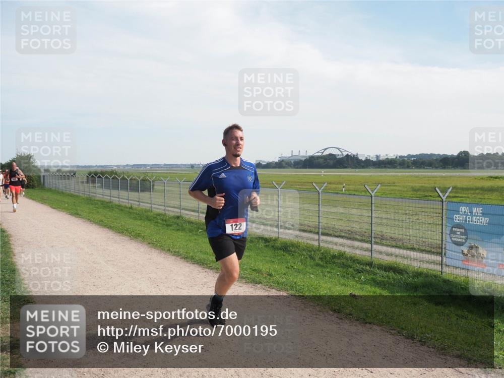 08.09.2024 - Airport Race Miley Keyser http://msf.ph/oto/7000195 08.09.2024 12:21:31 Laufen OLYMPUS, DIGITAL, CAMERA meine-sportfotos.de