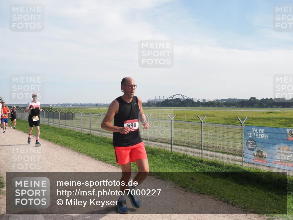 08.09.2024 - Airport Race Miley Keyser http://msf.ph/oto/7000227 08.09.2024 12:21:37 Laufen OLYMPUS, DIGITAL, CAMERA meine-sportfotos.de