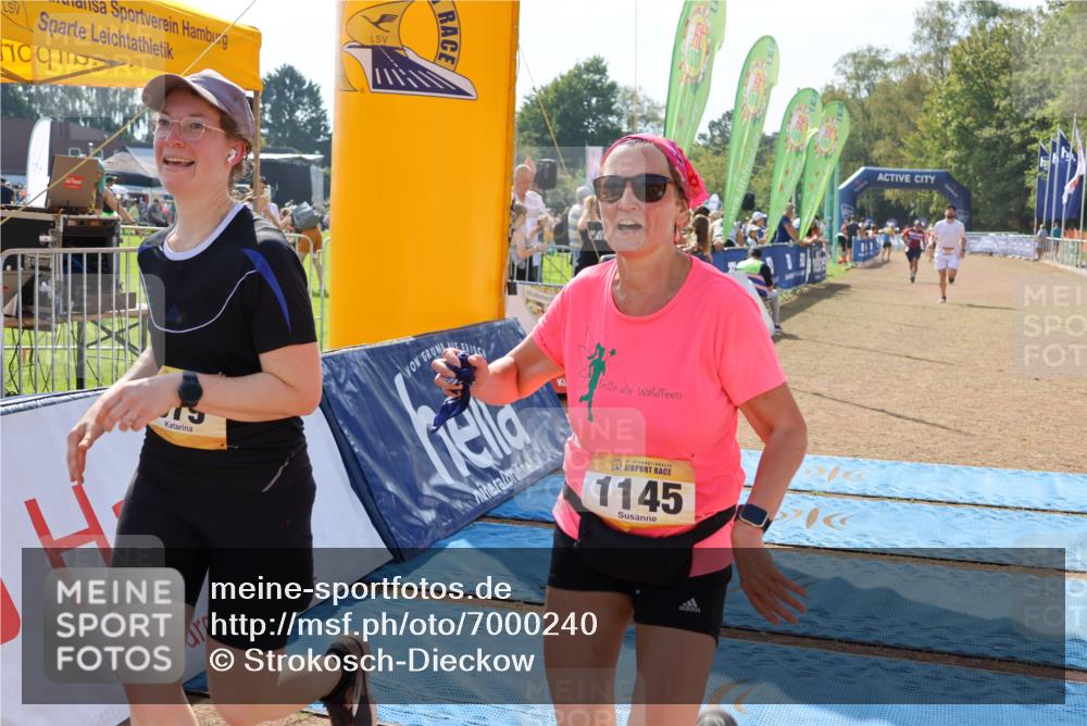 08.09.2024 - Airport Race Strokosch-Dieckow http://msf.ph/oto/7000240 08.09.2024 12:54:57 Ziel 309, 310, 571, 979, 1145 meine-sportfotos.de