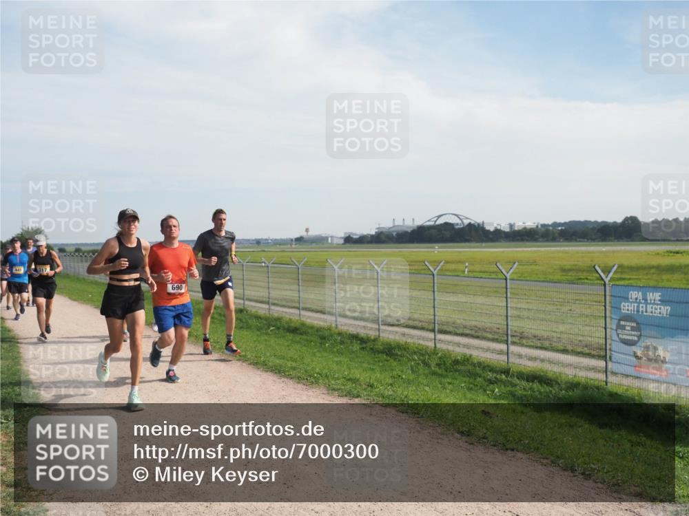 08.09.2024 - Airport Race Miley Keyser http://msf.ph/oto/7000300 08.09.2024 12:21:41 Laufen OLYMPUS, DIGITAL, CAMERA meine-sportfotos.de