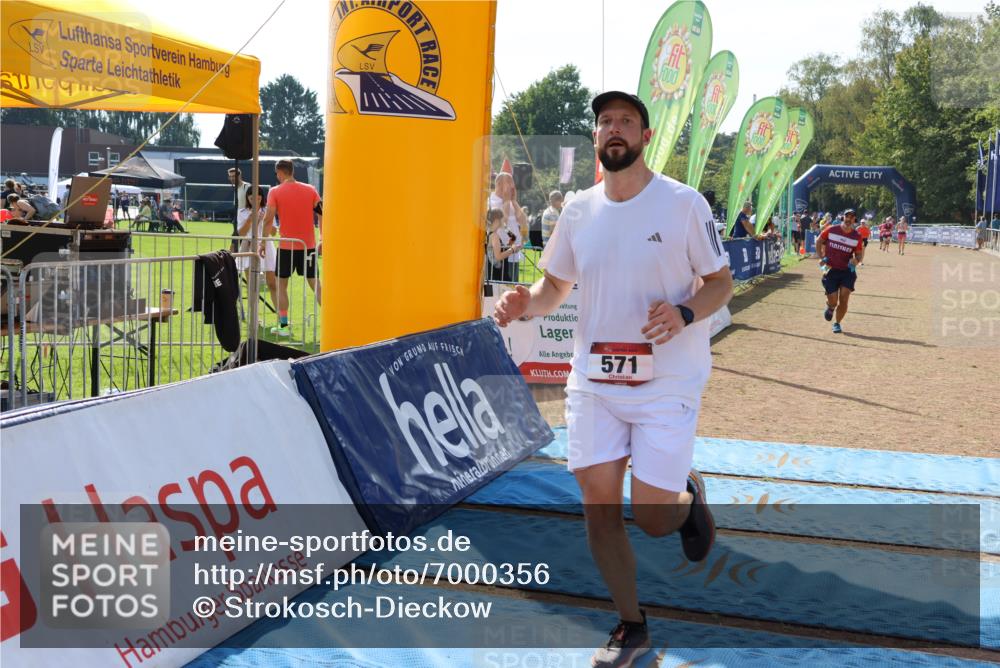 08.09.2024 - Airport Race Strokosch-Dieckow http://msf.ph/oto/7000356 08.09.2024 12:55:03 Ziel 571, 979, 1145, 1376 meine-sportfotos.de