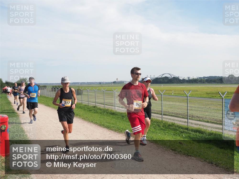 08.09.2024 - Airport Race Miley Keyser http://msf.ph/oto/7000360 08.09.2024 12:21:43 Laufen OLYMPUS, DIGITAL, CAMERA meine-sportfotos.de
