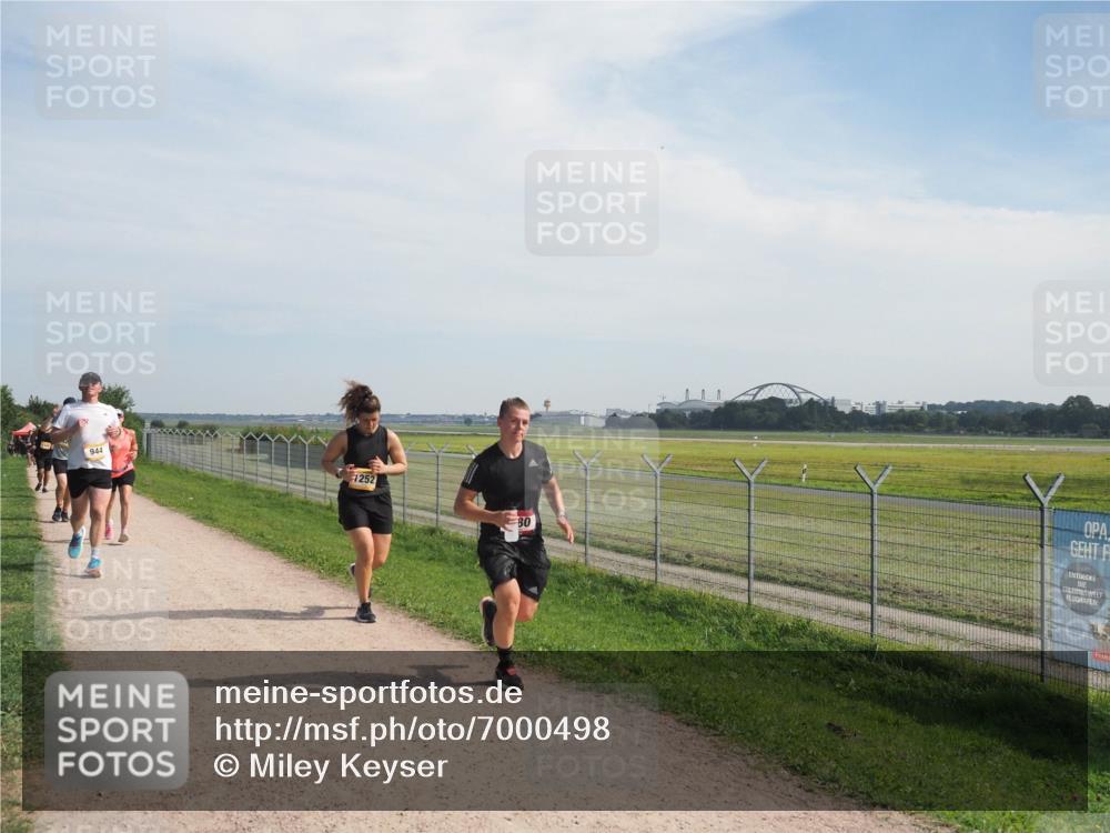 08.09.2024 - Airport Race Miley Keyser http://msf.ph/oto/7000498 08.09.2024 12:21:53 Laufen OLYMPUS, DIGITAL, CAMERA meine-sportfotos.de