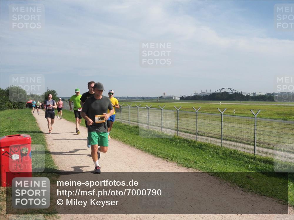 08.09.2024 - Airport Race Miley Keyser http://msf.ph/oto/7000790 08.09.2024 12:22:10 Laufen OLYMPUS, DIGITAL, CAMERA meine-sportfotos.de