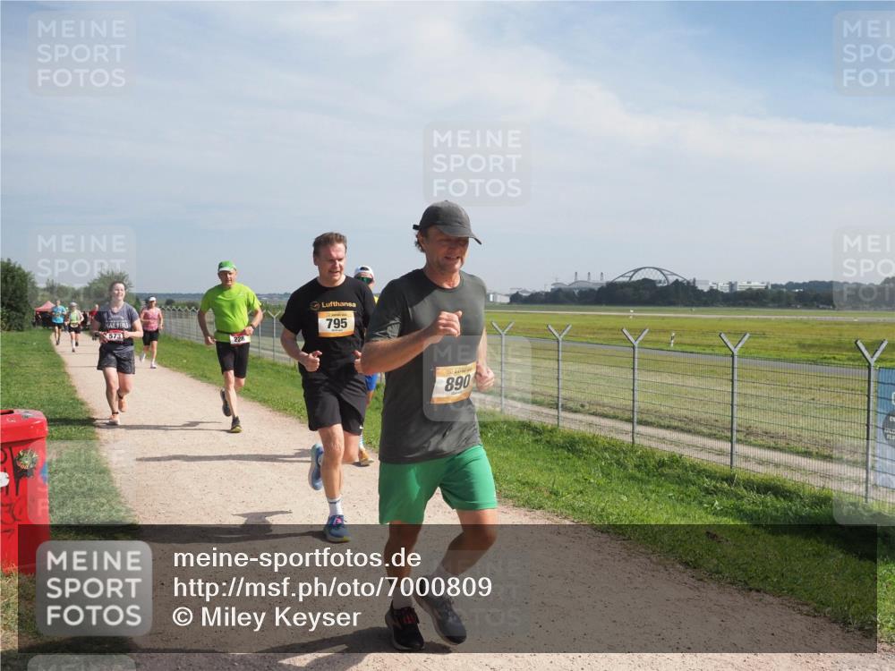 08.09.2024 - Airport Race Miley Keyser http://msf.ph/oto/7000809 08.09.2024 12:22:11 Laufen OLYMPUS, DIGITAL, CAMERA meine-sportfotos.de