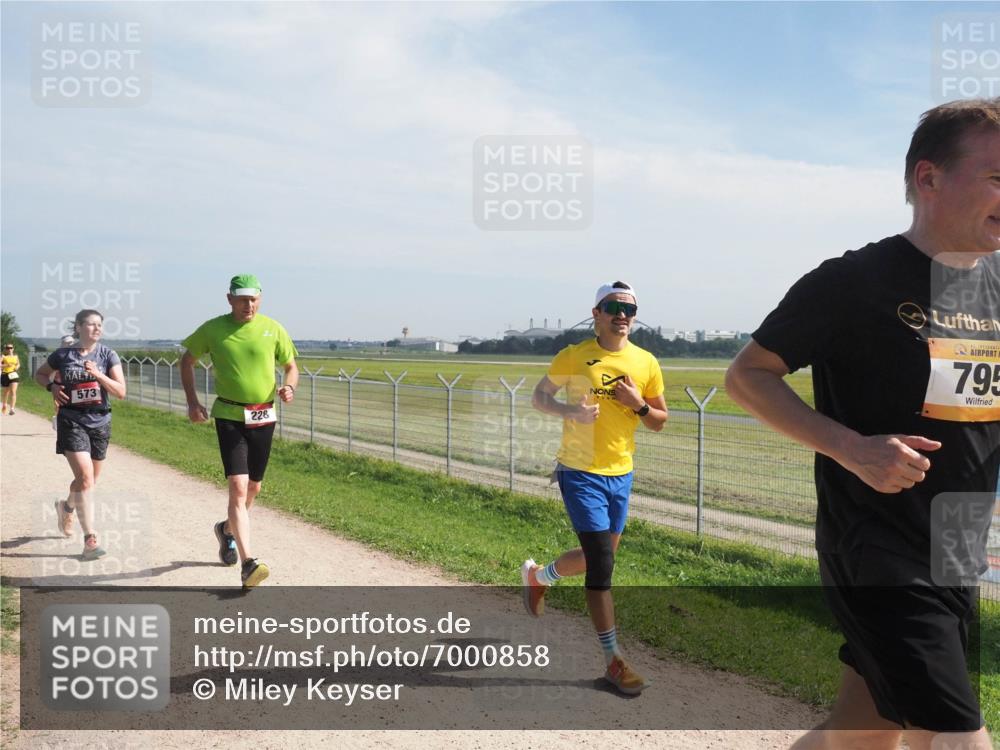 08.09.2024 - Airport Race Miley Keyser http://msf.ph/oto/7000858 08.09.2024 12:22:13 Laufen OLYMPUS, DIGITAL, CAMERA meine-sportfotos.de