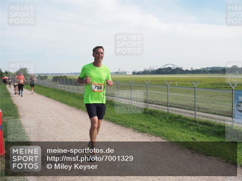 08.09.2024 - Airport Race Miley Keyser http://msf.ph/oto/7001329 08.09.2024 12:22:41 Laufen OLYMPUS, DIGITAL, CAMERA meine-sportfotos.de