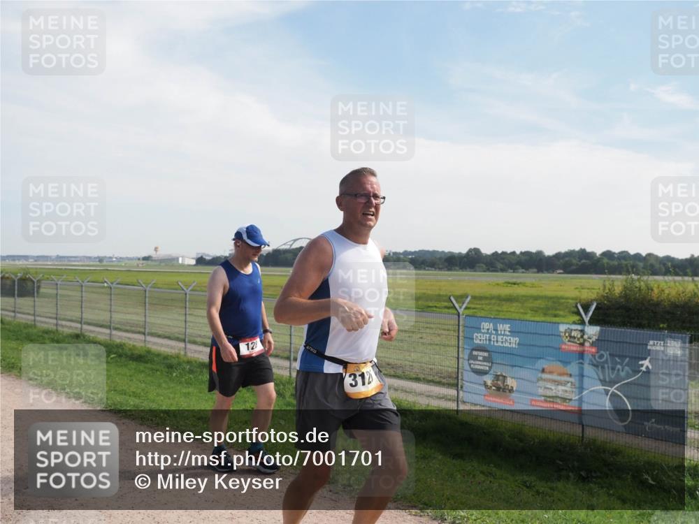08.09.2024 - Airport Race Miley Keyser http://msf.ph/oto/7001701 08.09.2024 12:23:05 Laufen OLYMPUS, DIGITAL, CAMERA meine-sportfotos.de