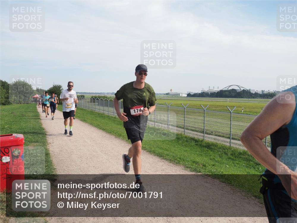 08.09.2024 - Airport Race Miley Keyser http://msf.ph/oto/7001791 08.09.2024 12:23:11 Laufen OLYMPUS, DIGITAL, CAMERA meine-sportfotos.de