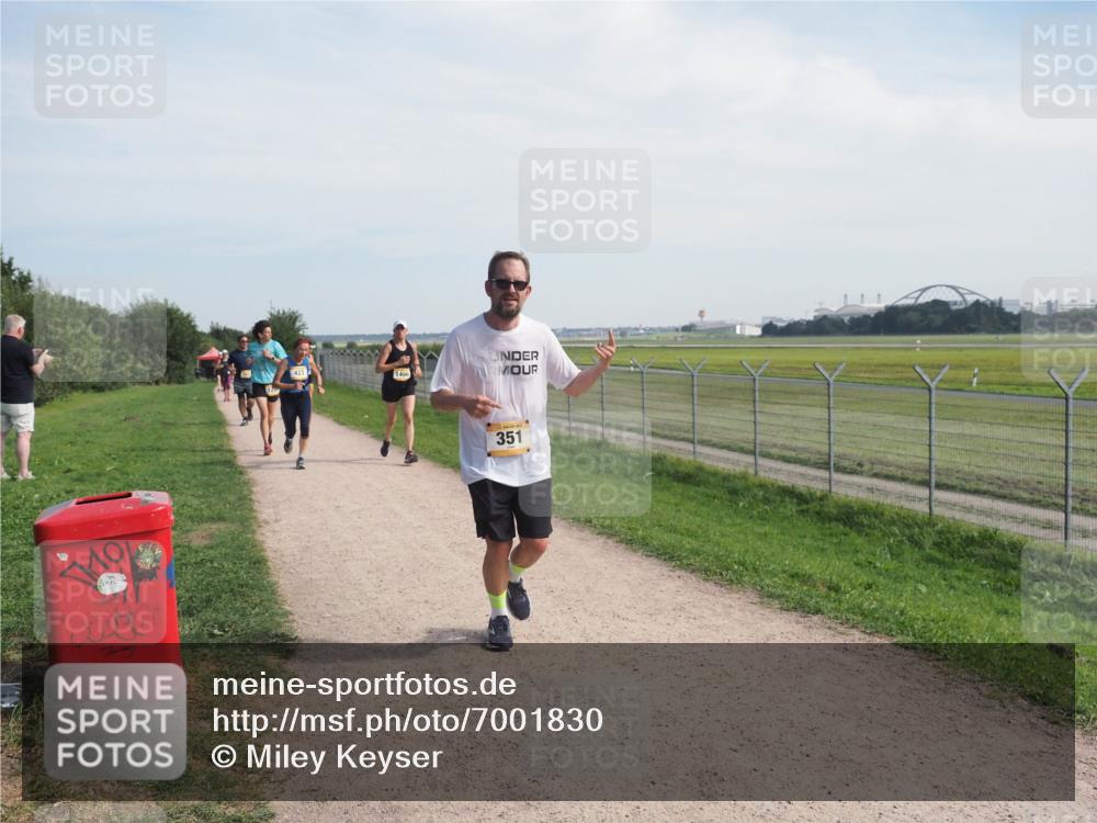 08.09.2024 - Airport Race Miley Keyser http://msf.ph/oto/7001830 08.09.2024 12:23:13 Laufen OLYMPUS, DIGITAL, CAMERA meine-sportfotos.de