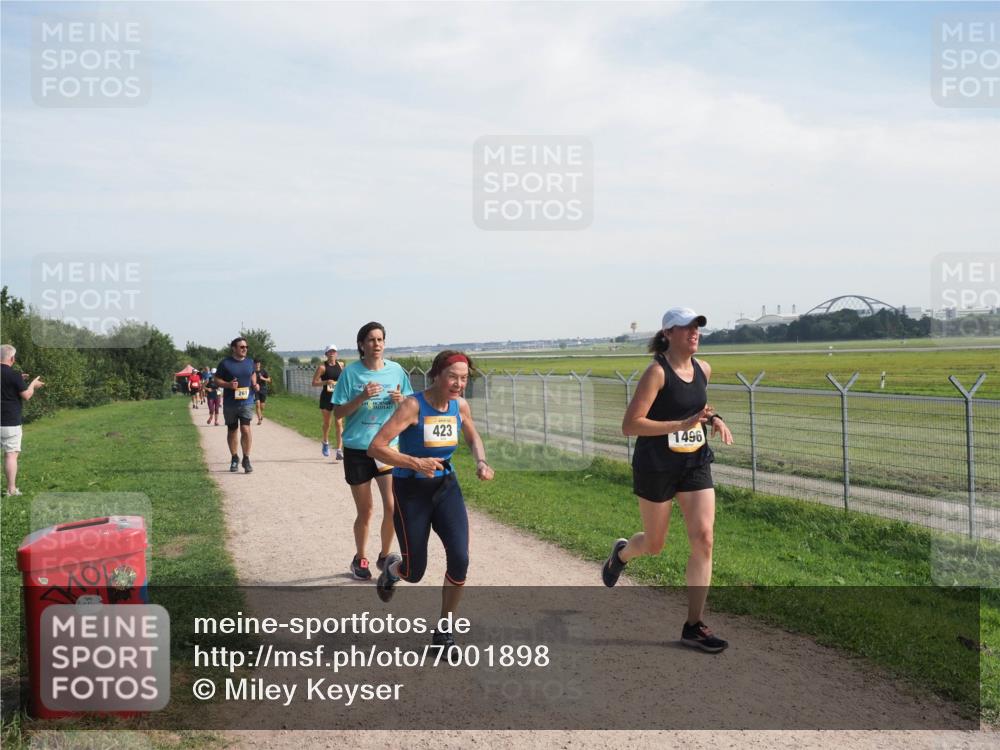 08.09.2024 - Airport Race Miley Keyser http://msf.ph/oto/7001898 08.09.2024 12:23:16 Laufen OLYMPUS, DIGITAL, CAMERA meine-sportfotos.de