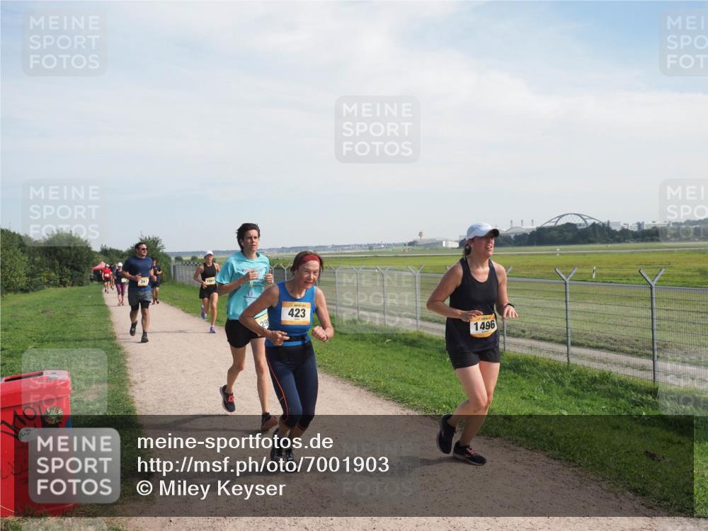 08.09.2024 - Airport Race Miley Keyser http://msf.ph/oto/7001903 08.09.2024 12:23:16 Laufen OLYMPUS, DIGITAL, CAMERA meine-sportfotos.de