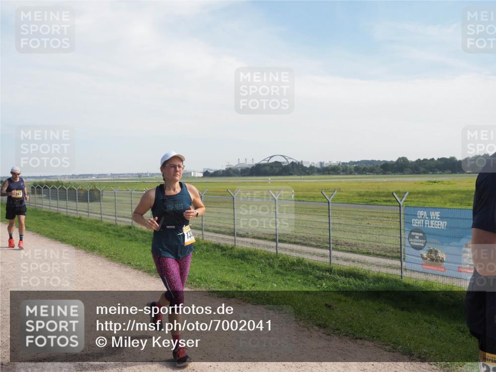 08.09.2024 - Airport Race Miley Keyser http://msf.ph/oto/7002041 08.09.2024 12:23:25 Laufen OLYMPUS, DIGITAL, CAMERA meine-sportfotos.de