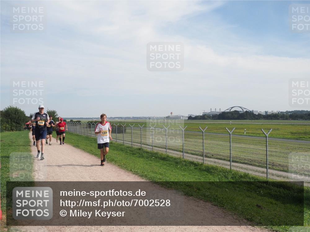 08.09.2024 - Airport Race Miley Keyser http://msf.ph/oto/7002528 08.09.2024 12:24:11 Laufen OLYMPUS, DIGITAL, CAMERA meine-sportfotos.de