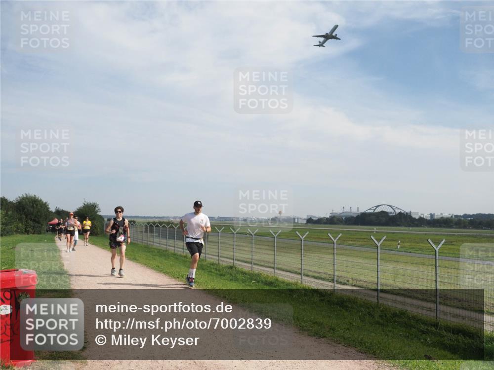 08.09.2024 - Airport Race Miley Keyser http://msf.ph/oto/7002839 08.09.2024 12:24:26 Laufen OLYMPUS, DIGITAL, CAMERA meine-sportfotos.de
