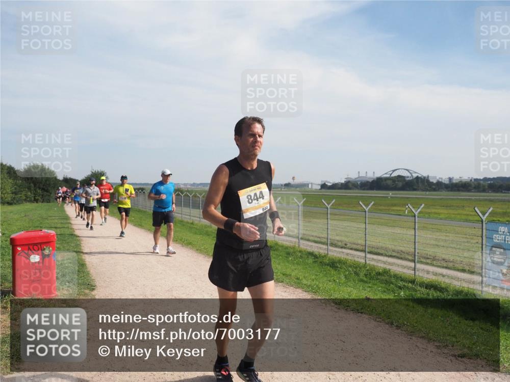08.09.2024 - Airport Race Miley Keyser http://msf.ph/oto/7003177 08.09.2024 12:24:53 Laufen OLYMPUS, DIGITAL, CAMERA meine-sportfotos.de
