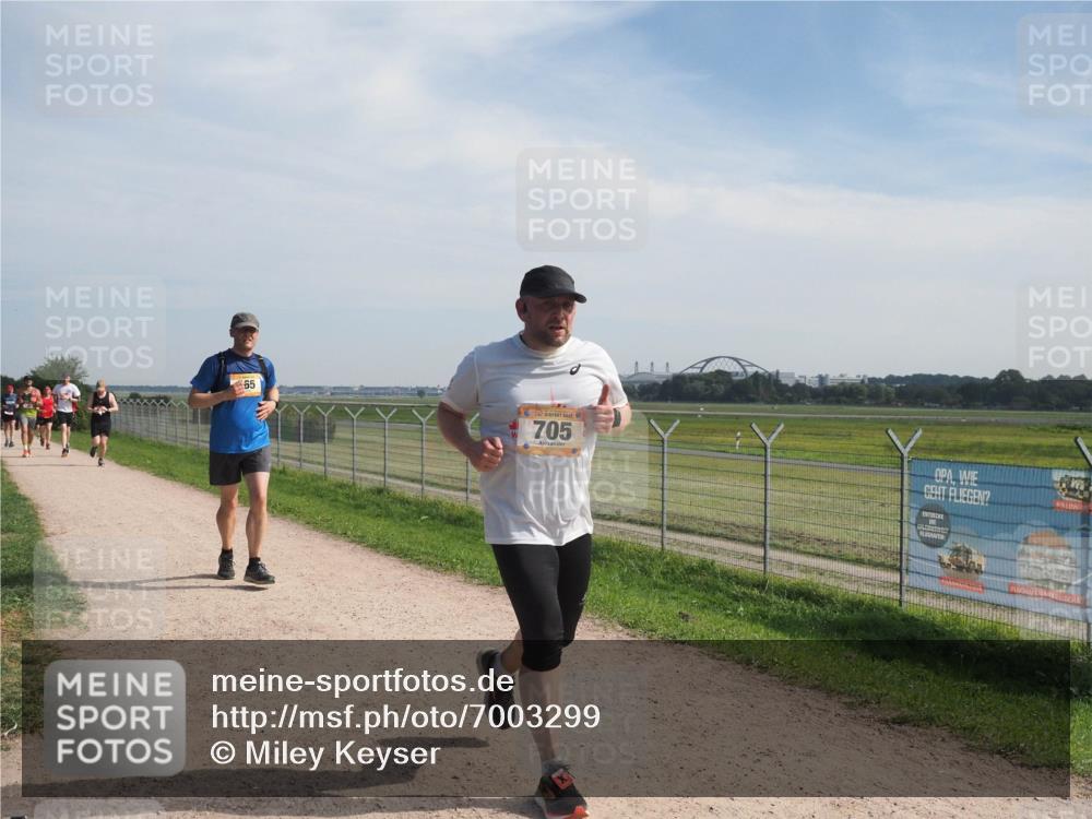 08.09.2024 - Airport Race Miley Keyser http://msf.ph/oto/7003299 08.09.2024 12:25:01 Laufen OLYMPUS, DIGITAL, CAMERA meine-sportfotos.de