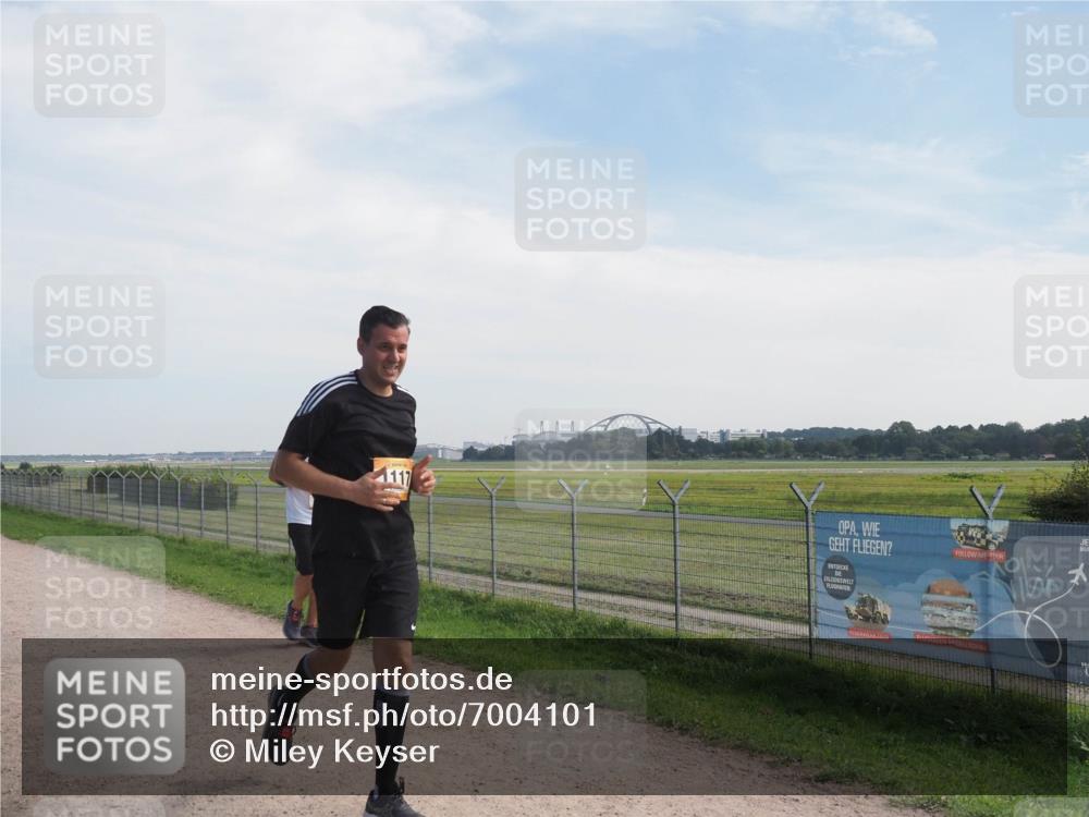 08.09.2024 - Airport Race Miley Keyser http://msf.ph/oto/7004101 08.09.2024 12:25:51 Laufen OLYMPUS, DIGITAL, CAMERA meine-sportfotos.de