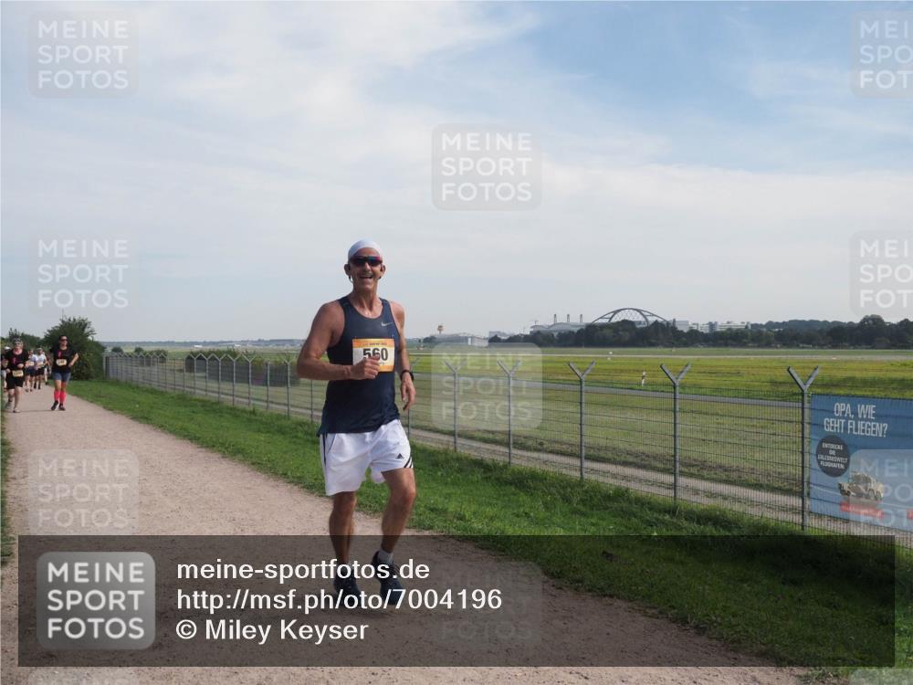 08.09.2024 - Airport Race Miley Keyser http://msf.ph/oto/7004196 08.09.2024 12:25:57 Laufen OLYMPUS, DIGITAL, CAMERA meine-sportfotos.de