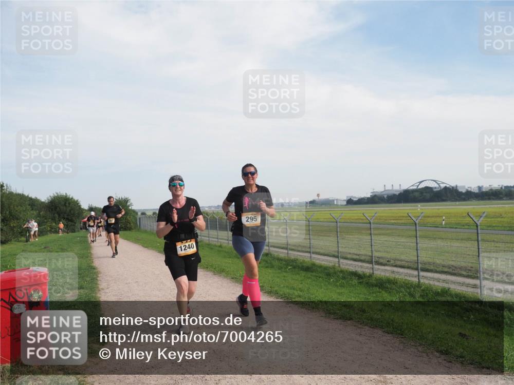 08.09.2024 - Airport Race Miley Keyser http://msf.ph/oto/7004265 08.09.2024 12:26:03 Laufen OLYMPUS, DIGITAL, CAMERA meine-sportfotos.de