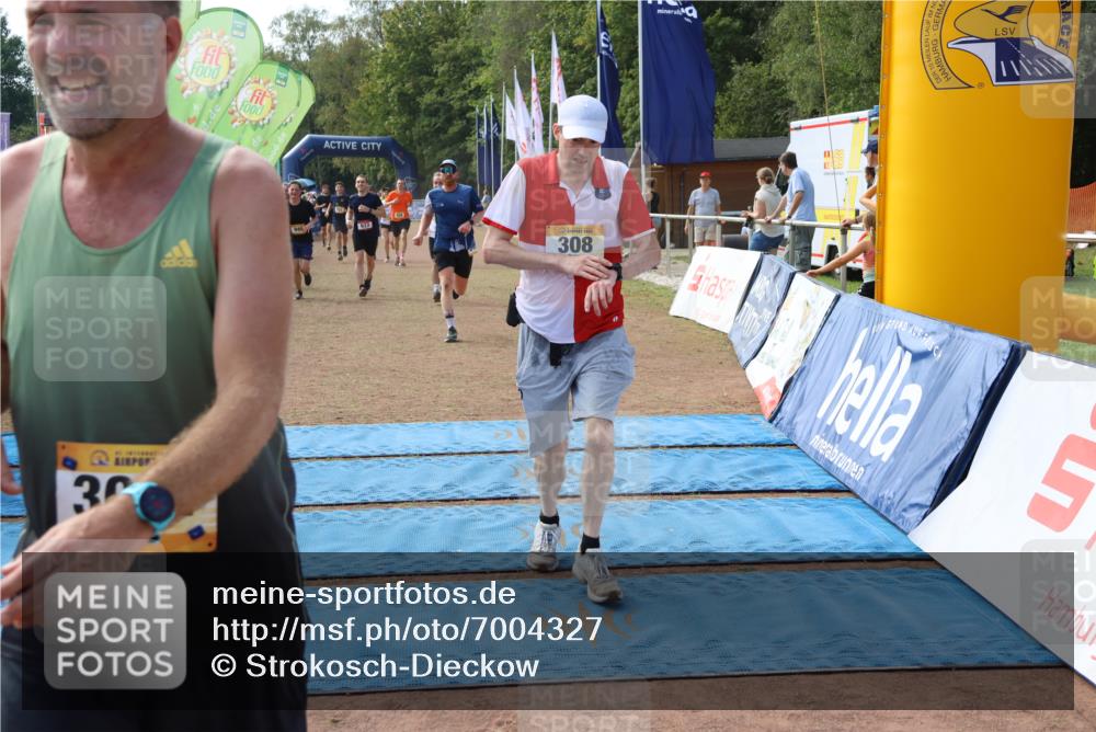 08.09.2024 - Airport Race Strokosch-Dieckow http://msf.ph/oto/7004327 08.09.2024 12:33:43 Ziel 180, 197, 251, 252, 253, 308, 673, 858, 938, 940, 1043, 1134, 1302, 1346, 1422, 3021, 3124 meine-sportfotos.de