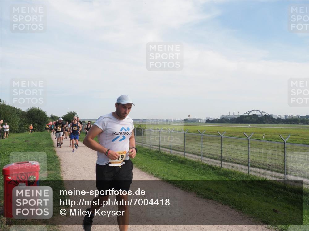 08.09.2024 - Airport Race Miley Keyser http://msf.ph/oto/7004418 08.09.2024 12:26:11 Laufen OLYMPUS, DIGITAL, CAMERA meine-sportfotos.de