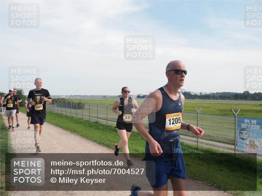08.09.2024 - Airport Race Miley Keyser http://msf.ph/oto/7004527 08.09.2024 12:26:16 Laufen OLYMPUS, DIGITAL, CAMERA meine-sportfotos.de