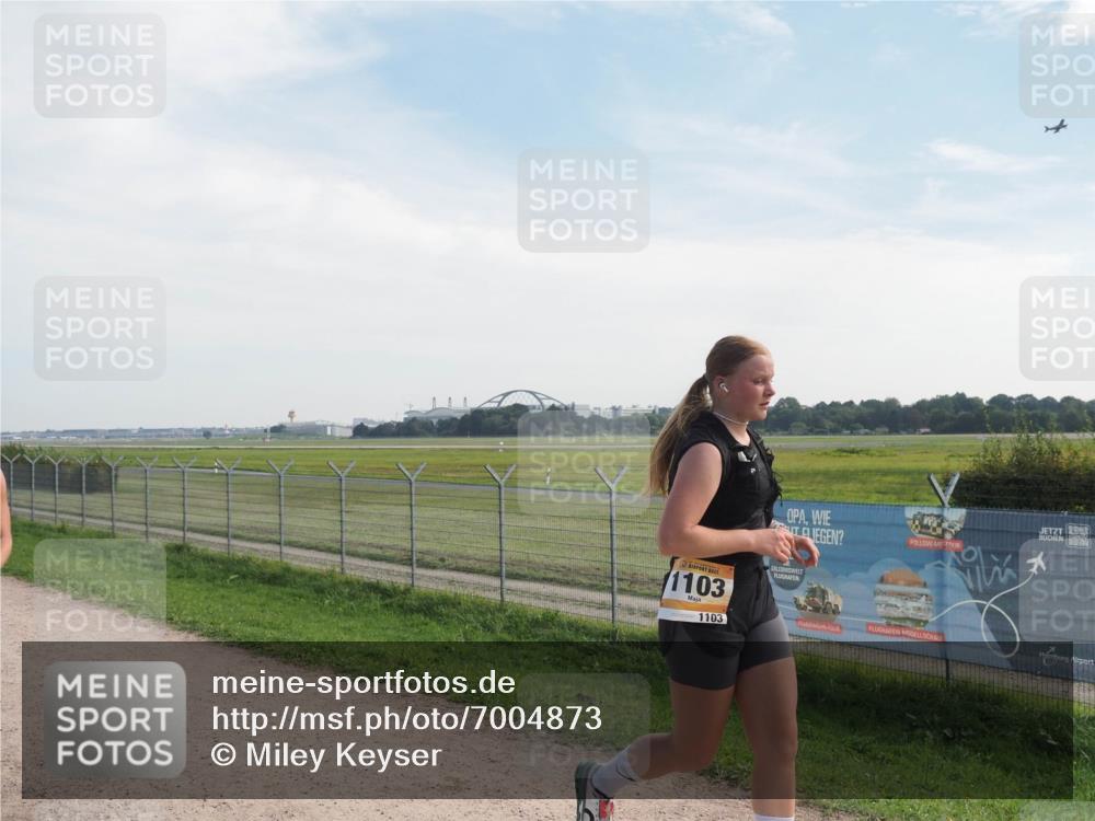08.09.2024 - Airport Race Miley Keyser http://msf.ph/oto/7004873 08.09.2024 12:26:35 Laufen OLYMPUS, DIGITAL, CAMERA meine-sportfotos.de