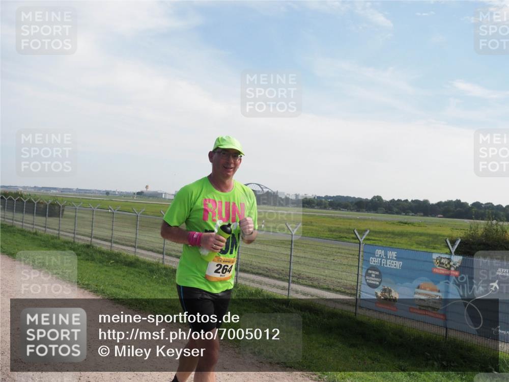 08.09.2024 - Airport Race Miley Keyser http://msf.ph/oto/7005012 08.09.2024 12:26:42 Laufen OLYMPUS, DIGITAL, CAMERA meine-sportfotos.de
