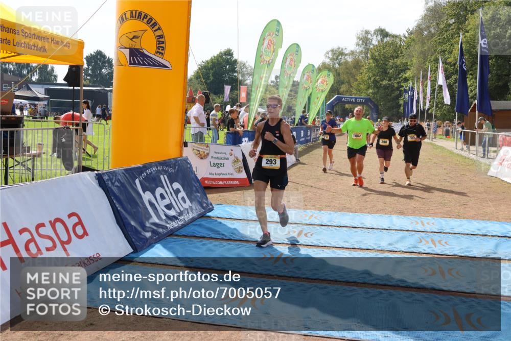 08.09.2024 - Airport Race Strokosch-Dieckow http://msf.ph/oto/7005057 08.09.2024 12:57:24 Ziel 293, 298, 448, 594, 755, 827, 1052, 1325 meine-sportfotos.de