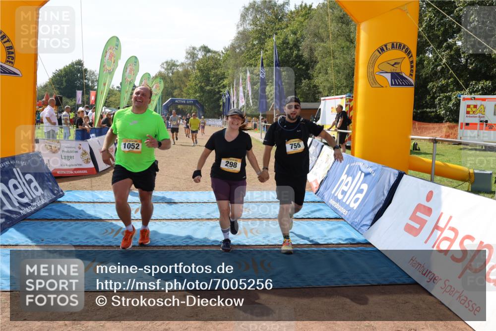 08.09.2024 - Airport Race Strokosch-Dieckow http://msf.ph/oto/7005256 08.09.2024 12:57:27 Ziel 293, 298, 448, 525, 755, 827, 983, 1052, 1325 meine-sportfotos.de