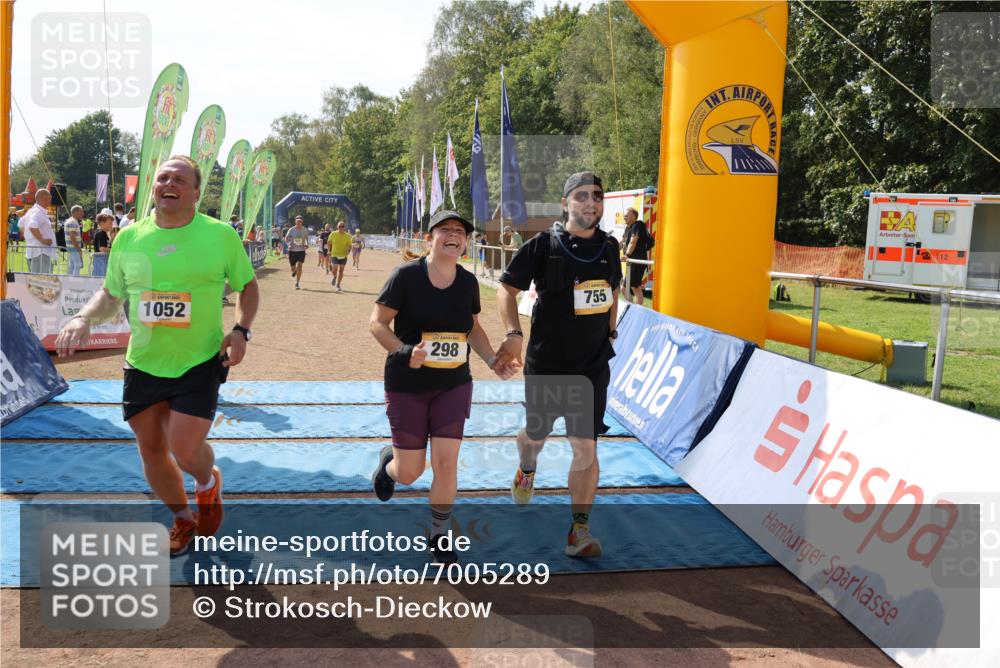 08.09.2024 - Airport Race Strokosch-Dieckow http://msf.ph/oto/7005289 08.09.2024 12:57:27 Ziel 293, 298, 448, 525, 755, 827, 983, 1052, 1325 meine-sportfotos.de