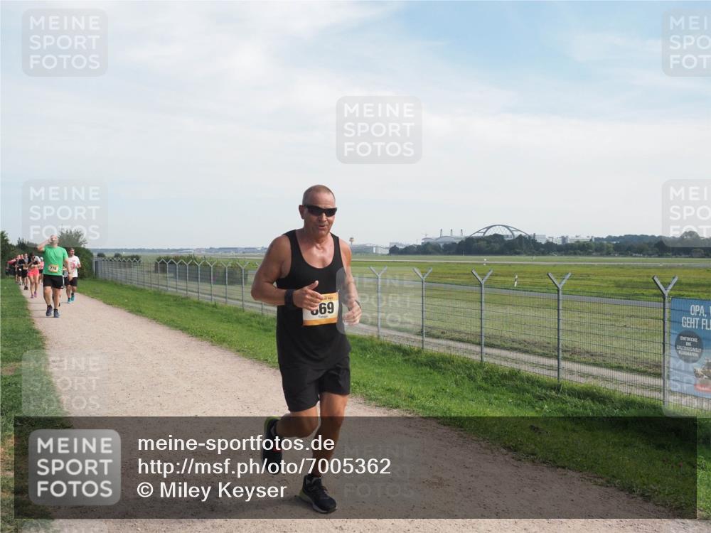 08.09.2024 - Airport Race Miley Keyser http://msf.ph/oto/7005362 08.09.2024 12:26:57 Laufen OLYMPUS, DIGITAL, CAMERA meine-sportfotos.de