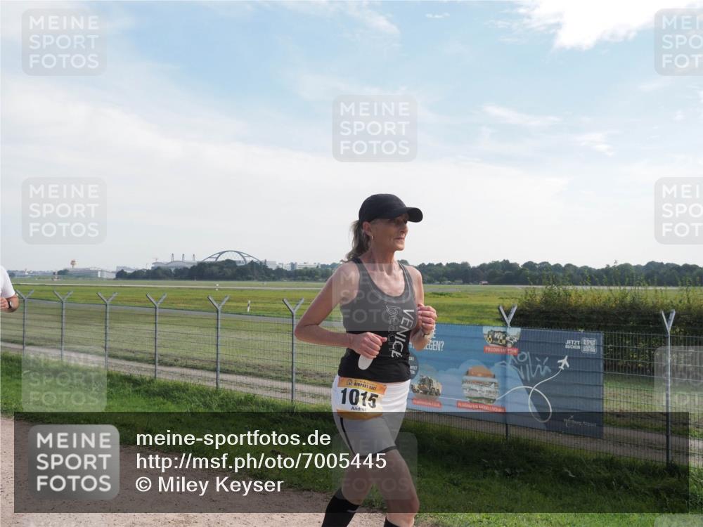 08.09.2024 - Airport Race Miley Keyser http://msf.ph/oto/7005445 08.09.2024 12:27:04 Laufen OLYMPUS, DIGITAL, CAMERA meine-sportfotos.de