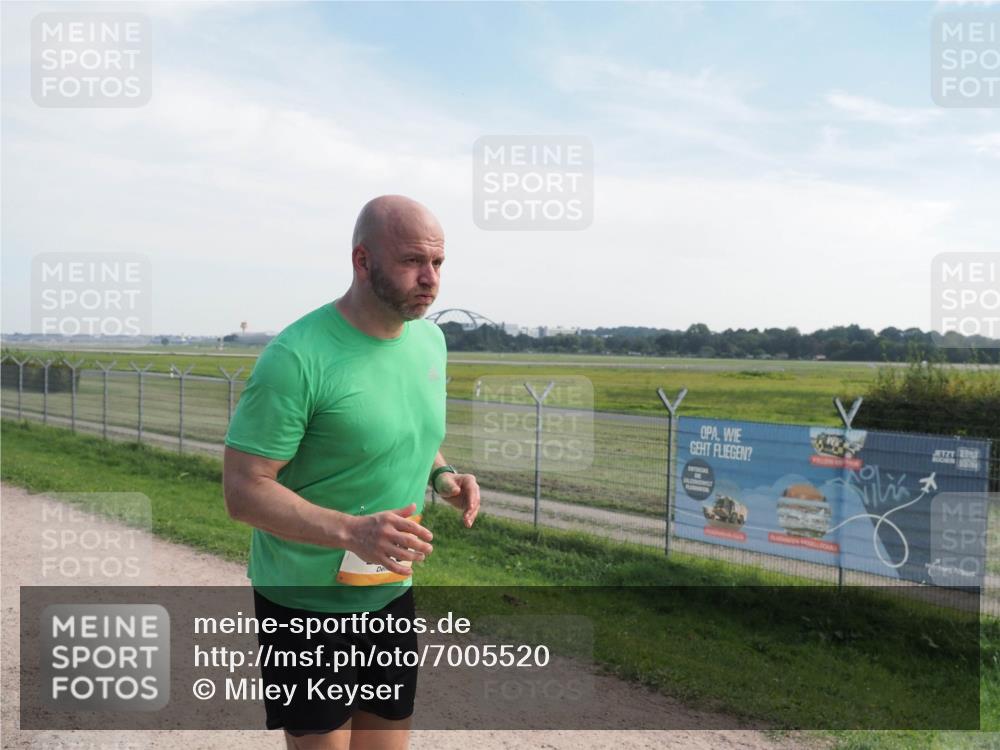 08.09.2024 - Airport Race Miley Keyser http://msf.ph/oto/7005520 08.09.2024 12:27:06 Laufen OLYMPUS, DIGITAL, CAMERA meine-sportfotos.de