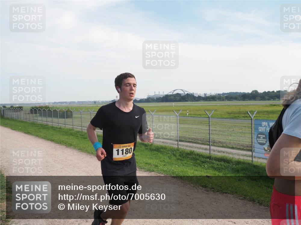 08.09.2024 - Airport Race Miley Keyser http://msf.ph/oto/7005630 08.09.2024 12:27:10 Laufen OLYMPUS, DIGITAL, CAMERA meine-sportfotos.de